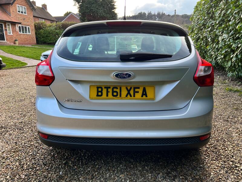 FORD FOCUS