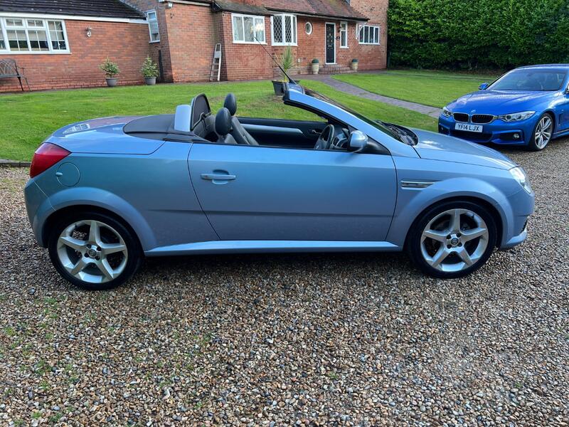 VAUXHALL TIGRA