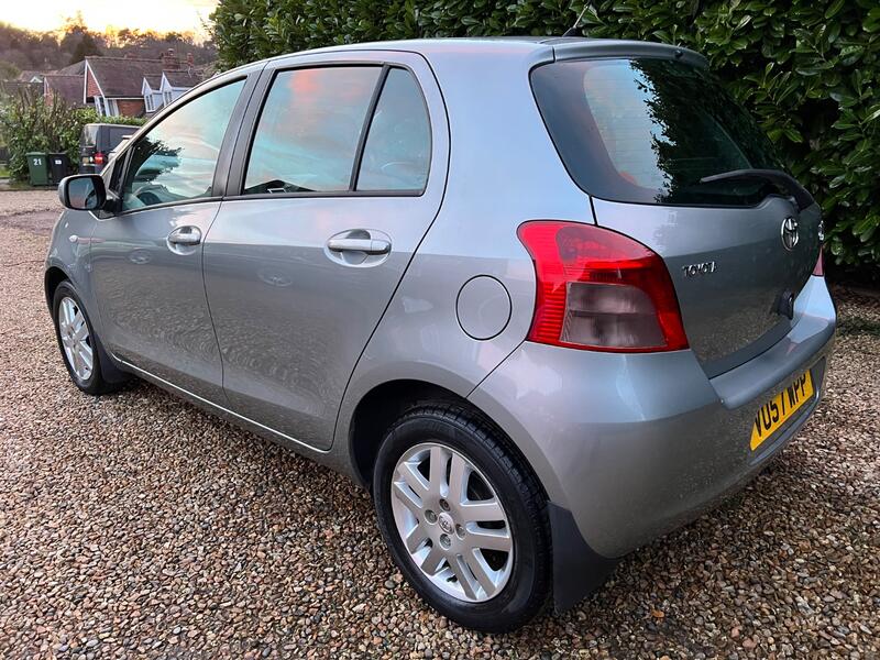TOYOTA YARIS
